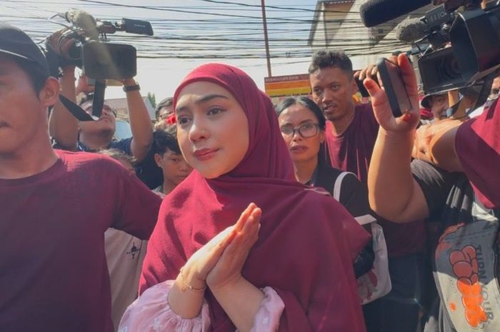 Ria Ricis Kenalkan Makna Kurban kepada Moana Lewat Pengalaman Langsung Saat Iduladha